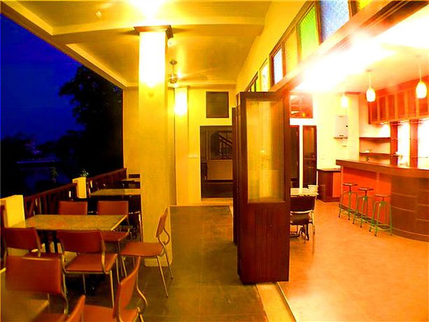 Imagen del bar/restaurante del Hotel Suphan Lake Hometel. Foto 3