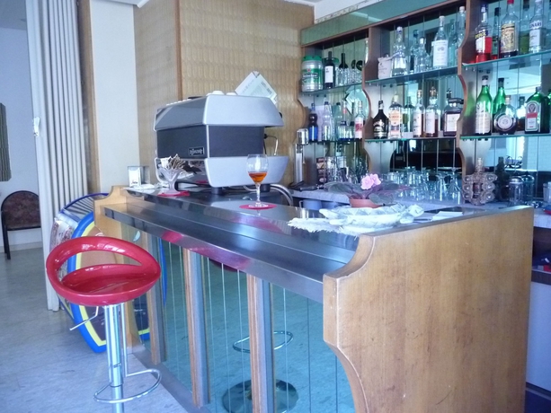 Imagen del bar/restaurante del Hotel Suprem. Foto 4