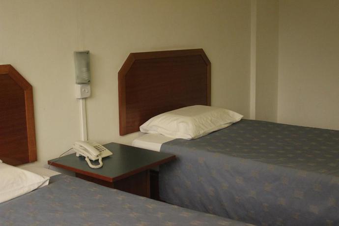 Imagen de la habitación del Hotel Supreme. Foto 4