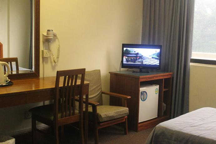 Imagen de la habitación del Hotel Supreme. Foto 5