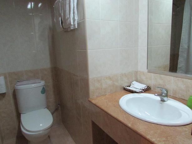 Imagen de la habitación del Hotel Supreme. Foto 7