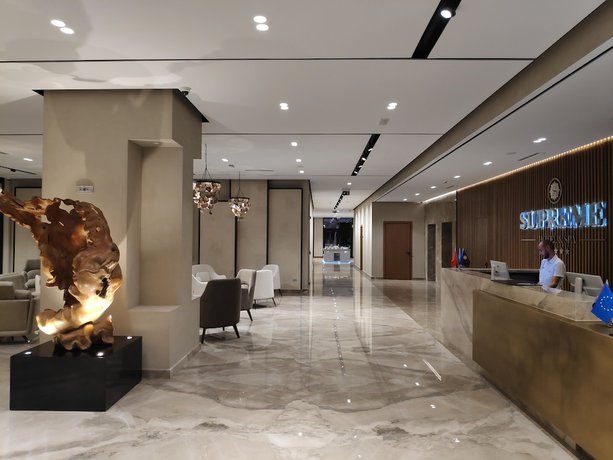 Imagen de los interiores del Hotel Supreme Hotel and Spa. Foto 14