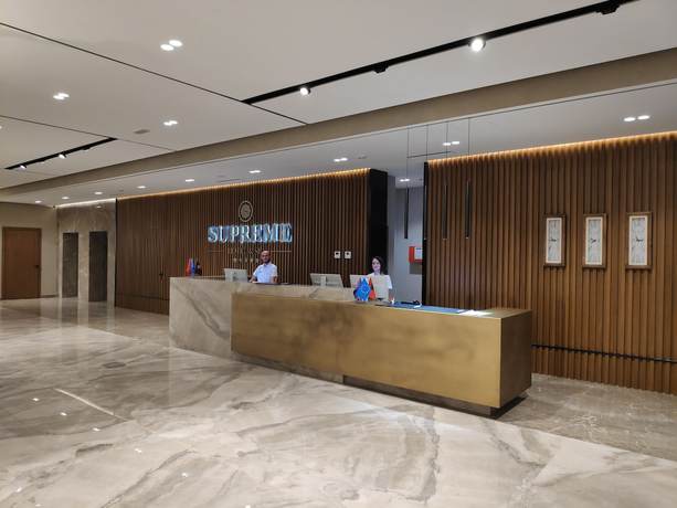 Imagen de los interiores del Hotel Supreme Hotel and Spa. Foto 15