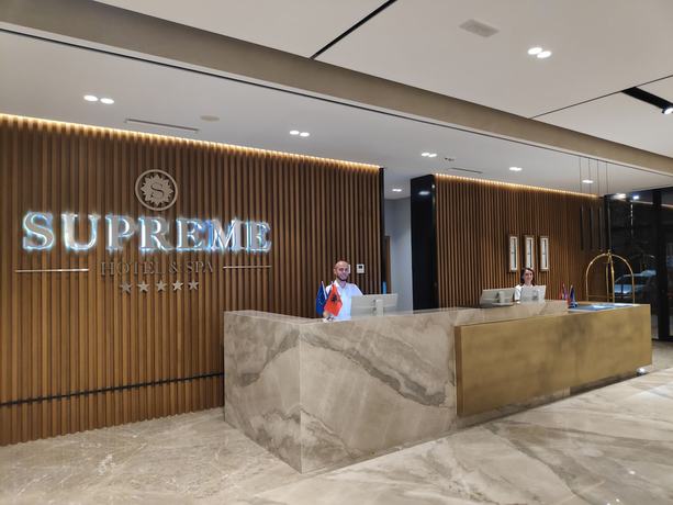 Imagen de los interiores del Hotel Supreme Hotel and Spa. Foto 16