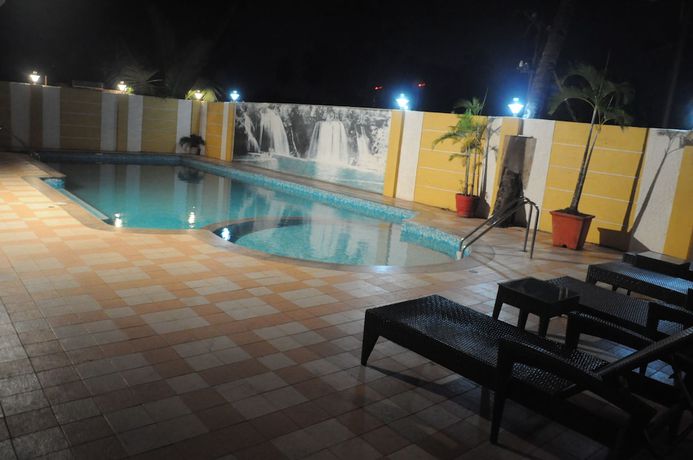 Imagen de la piscina del Hotel Supreme, Vasco De Gama. Foto 20