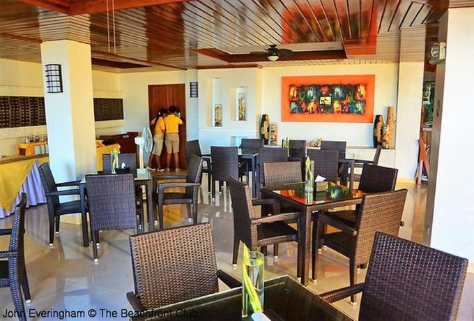 Imagen general del Hotel Sur Beach Resort. Foto 2