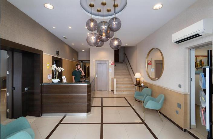 Imagen de los interiores del Hotel Sur Málaga. Foto 12