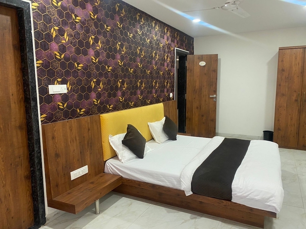 Imagen de la habitación del Hotel Suraj, Indore. Foto 10