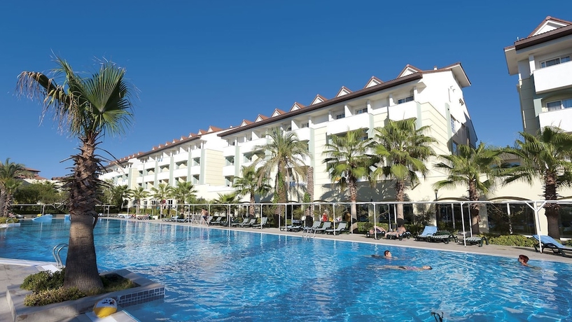 Imagen de la piscina del Hotel Sural Resort - All Inclusive. Foto 16