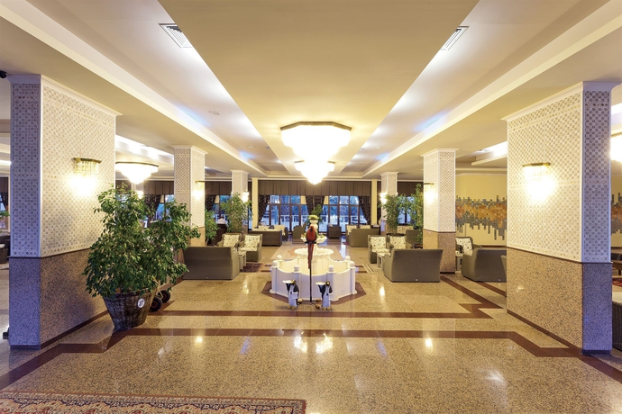 Imagen de los interiores del Hotel Sural Saray. Foto 7