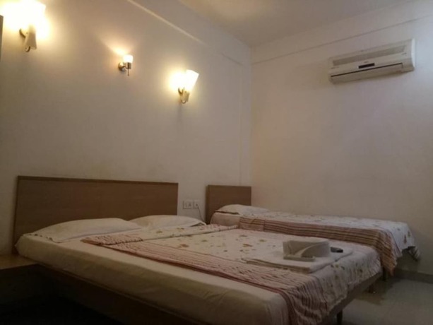 Imagen de la habitación del Hotel Surbhi. Foto 20
