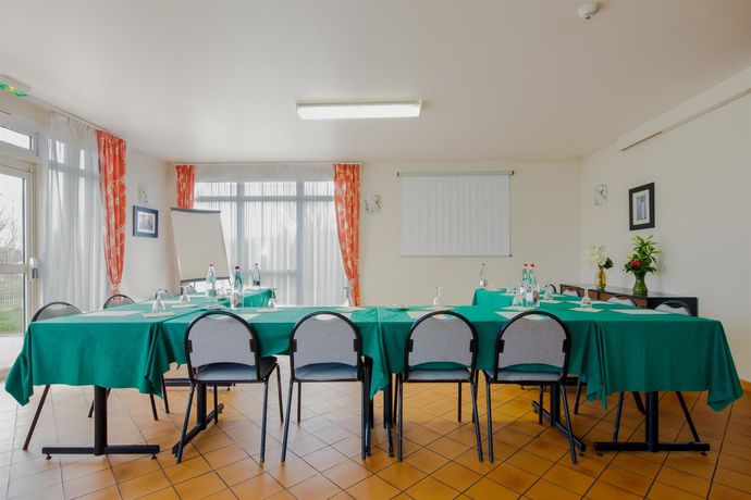 Imagen de los interiores del Hotel Sure By Best Western Calais Coquelles Tunnel S/ Manche. Foto 11