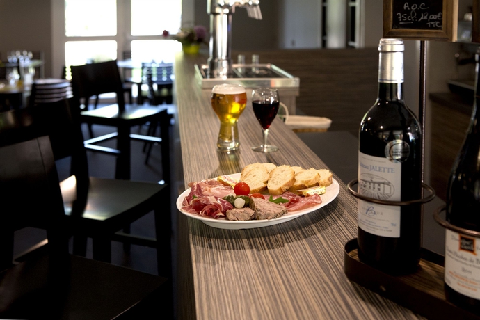 Imagen del bar/restaurante del Hotel Sure By Best Western Limoges Sud. Foto 3