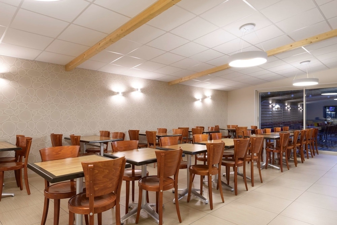 Imagen del bar/restaurante del Hotel Sure By Best Western Reims Nord. Foto 8