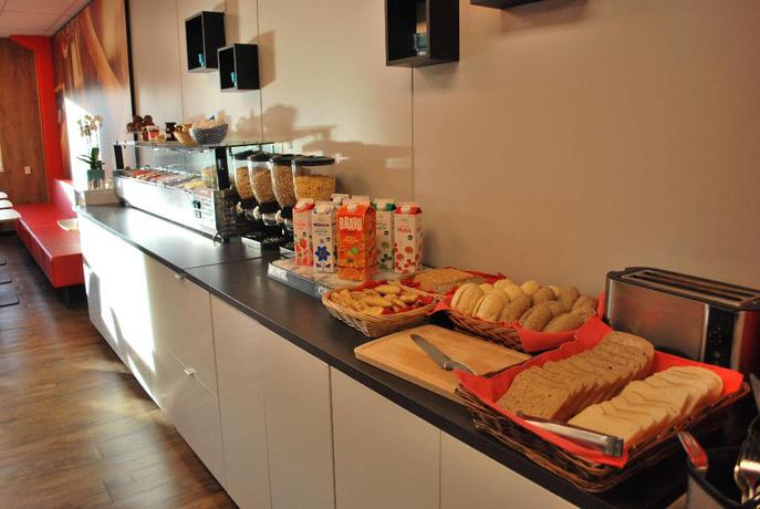 Imagen del bar/restaurante del Hotel Sure By Best Western Spanga. Foto 2