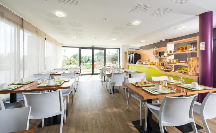 Imagen del bar/restaurante del Hotel Sure Hotel By Best Western Guerande. Foto 4