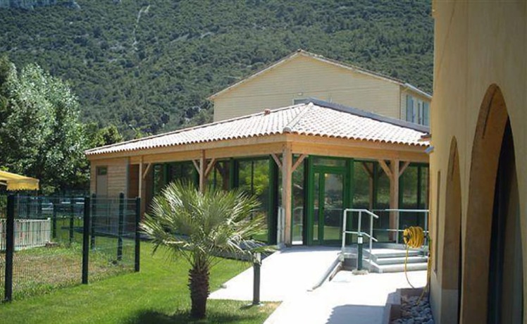Imagen de los exteriores del Hotel Sure Hotel by Best Western Gemenos en Provence. Foto 18
