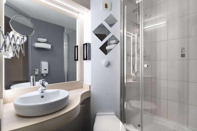 Imagen de la habitación del Hotel Sure Hotel by Best Western Lille Tourcoing. Foto 4