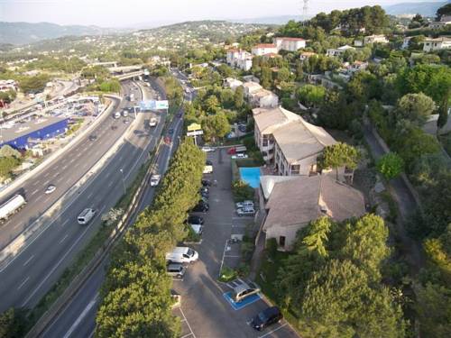 Imagen de la habitación del Hotel Sure Hotel by Best Western Mougins Belvedere. Foto 8