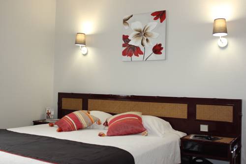 Imagen de la habitación del Hotel Sure Hotel by Best Western Saintes. Foto 11