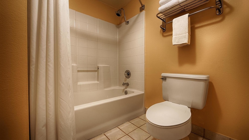 Imagen de la habitación del Hotel Sure Stay Plus By Best Western Twentynine Palms Joshua Tree. Foto 8