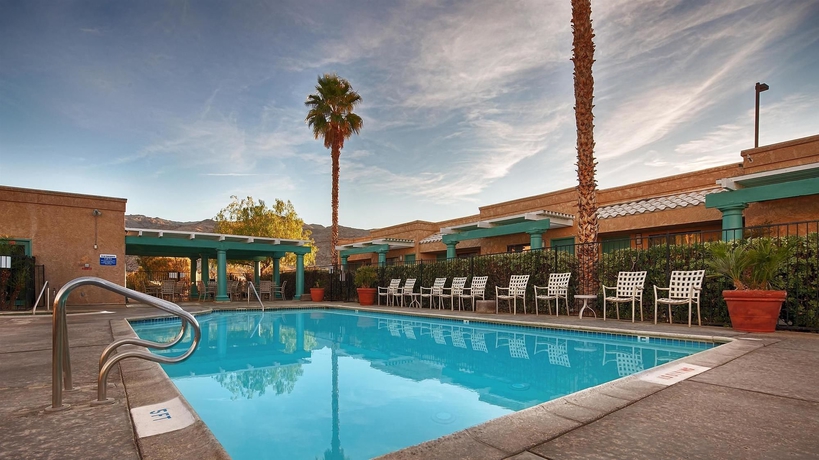 Imagen de la piscina del Hotel Sure Stay Plus By Best Western Twentynine Palms Joshua Tree. Foto 16