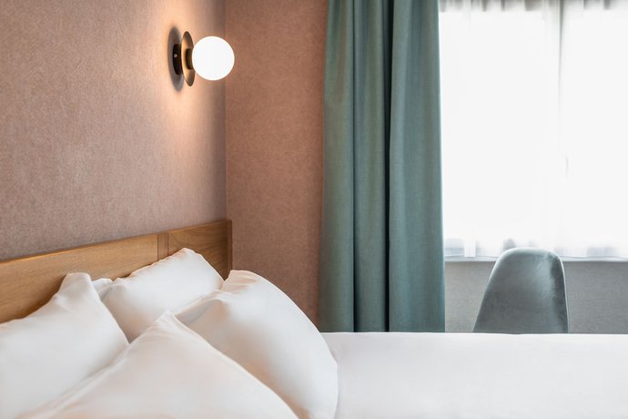 Imagen de la habitación del Hotel Sure by Best Western Centre Beaune. Foto 14