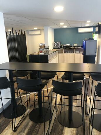 Imagen general del Hotel Sure by Best Western Les Portes de Montauban. Foto 5