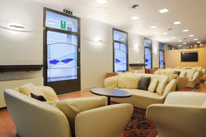 Imagen de los interiores del Hotel Sure by Best Western Turin City Centre. Foto 12