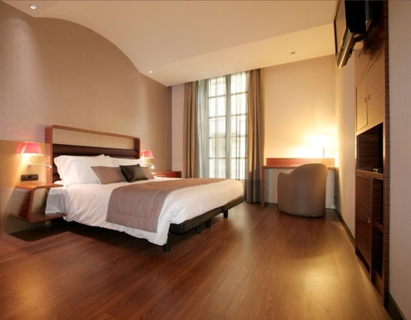 Imagen de la habitación del Hotel Sure by Best Western Turin City Centre. Foto 9