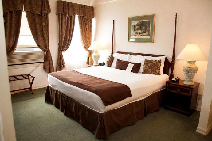 Imagen de la habitación del Hotel SureStay Collection by Best Western Genetti. Foto 5