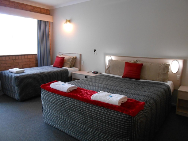 Imagen de la habitación del Hotel SureStay Hotel by Best Western Blue Diamond Motor Inn. Foto 10
