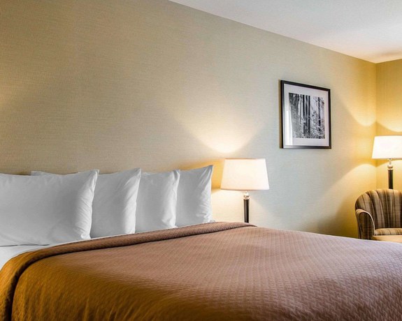 Imagen de la habitación del Hotel SureStay Plus By Best Western Rexburg. Foto 16