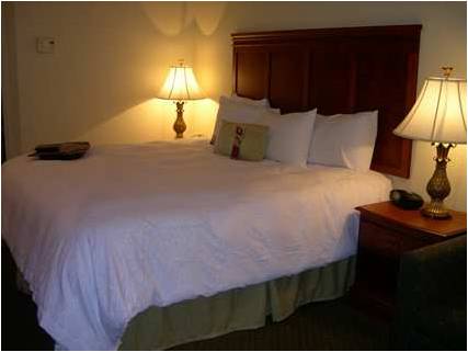 Imagen de la habitación del Hotel SureStay Plus Hotel by Best Western Norman. Foto 4