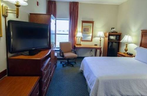 Imagen de la habitación del Hotel SureStay Plus Hotel by Best Western Norman. Foto 10