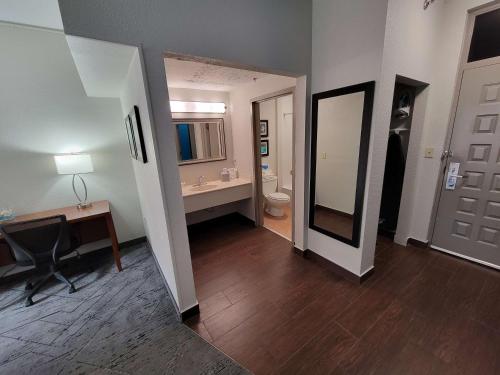 Imagen general del Hotel SureStay Plus Hotel by Best Western The Villages. Foto 12