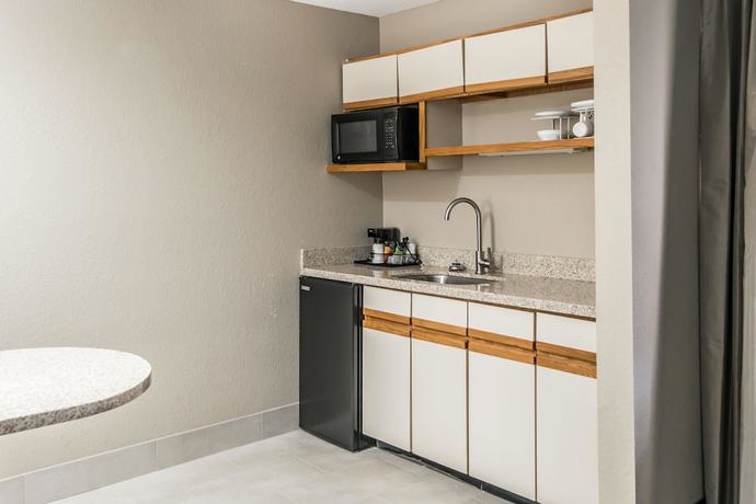 Imagen de la habitación del Hotel SureStay Plus by Best Western Alamogordo White Sands. Foto 13
