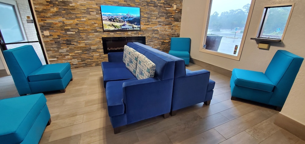 Imagen de los interiores del Hotel SureStay Plus by Best Western Beaumont. Foto 14