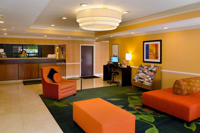 Imagen de los interiores del Hotel SureStay Plus by Best Western Fenton. Foto 8