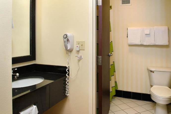 Imagen de la habitación del Hotel SureStay Plus by Best Western Fenton. Foto 6