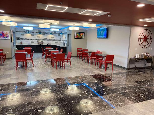 Imagen del bar/restaurante del Hotel SureStay Plus by Best Western Louisville Airport Expo. Foto 7