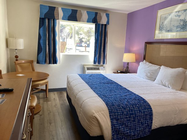 Imagen de la habitación del Hotel SureStay Plus by Best Western Mammoth Lakes. Foto 8