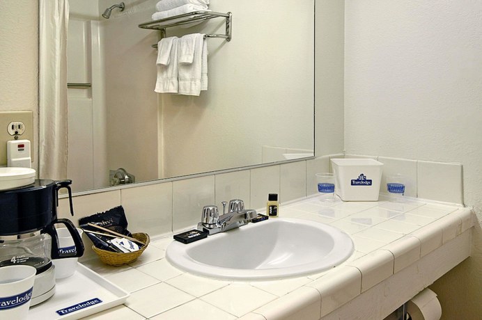 Imagen de la habitación del Hotel SureStay Plus by Best Western Mammoth Lakes. Foto 10