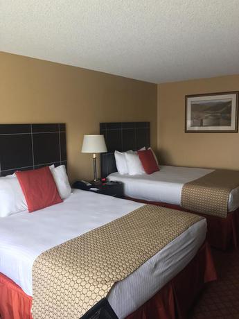 Imagen de la habitación del Hotel SureStay Plus by Best Western Oklahoma City North. Foto 5