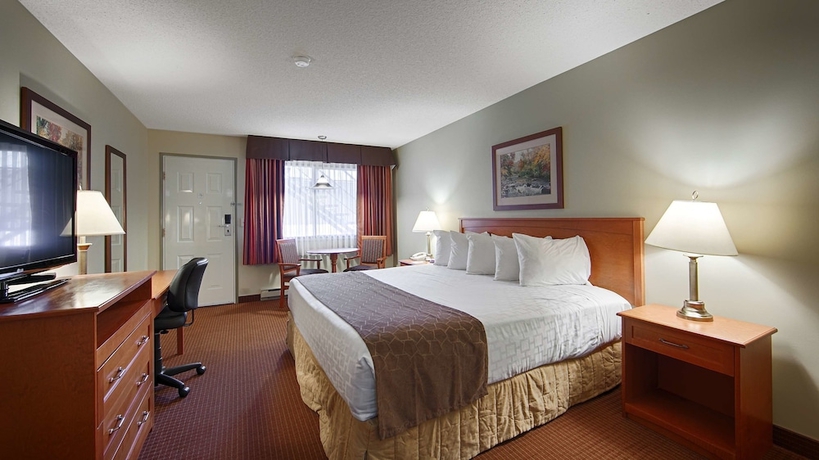 Imagen de la habitación del Hotel SureStay Plus by Best Western Salmon Arm. Foto 3
