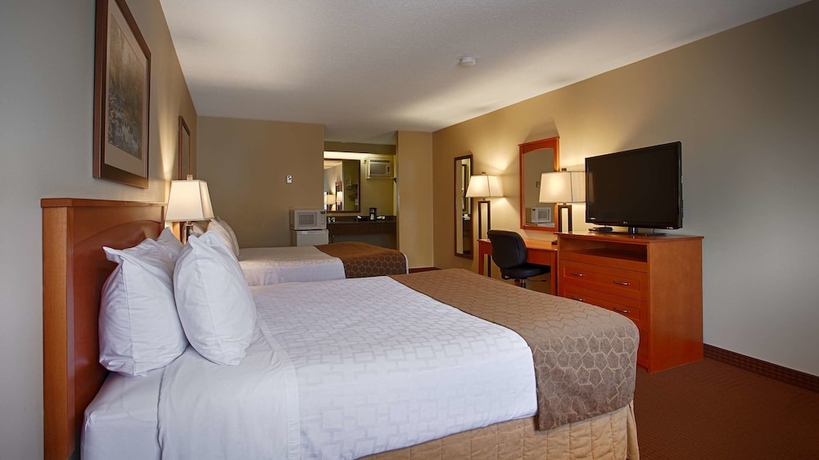Imagen de la habitación del Hotel SureStay Plus by Best Western Salmon Arm. Foto 8