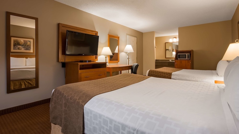 Imagen de la habitación del Hotel SureStay Plus by Best Western Salmon Arm. Foto 9