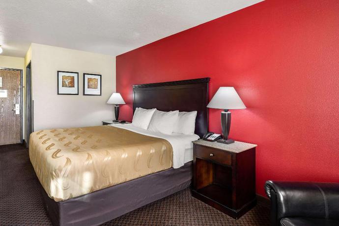 Imagen de la habitación del Hotel SureStay Plus by Best Western Silver City. Foto 6