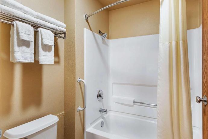 Imagen de la habitación del Hotel SureStay Plus by Best Western Silver City. Foto 17