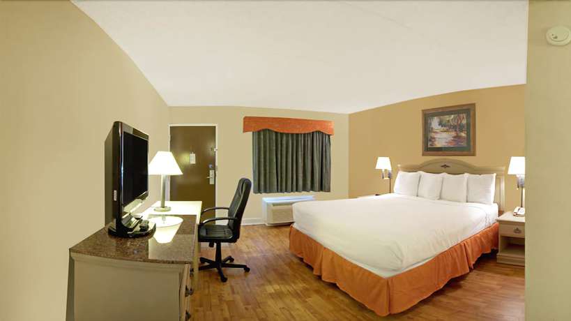 Imagen de la habitación del Hotel SureStay Plus by Best Western St Marys Cumberland. Foto 8